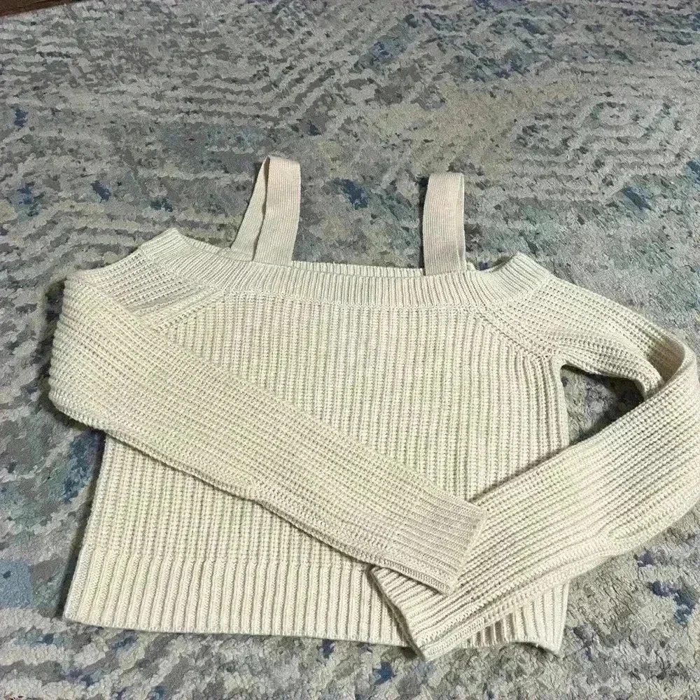 Intermix white wool/cashmere sweater small - Picture 3 of 5
